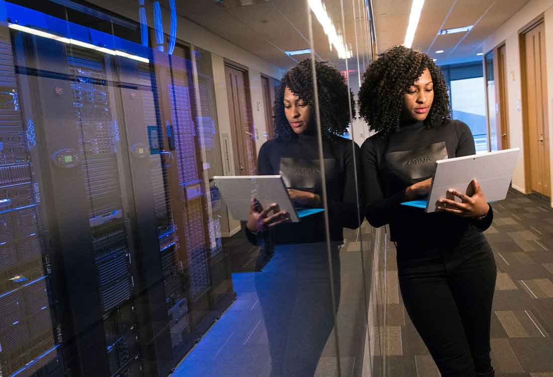 seguridad y control de acceso más cómodo y con IA